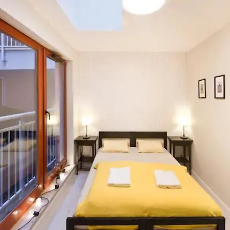 Waterlane Island Hostel&apartments *