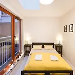 Waterlane Island Hostel&apartments *