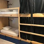 Waterlane Island Hostel&apartments بيت شباب *