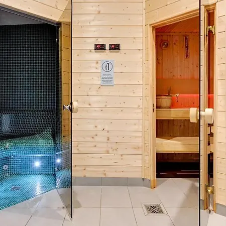 Waterlane Island Hostel&apartments