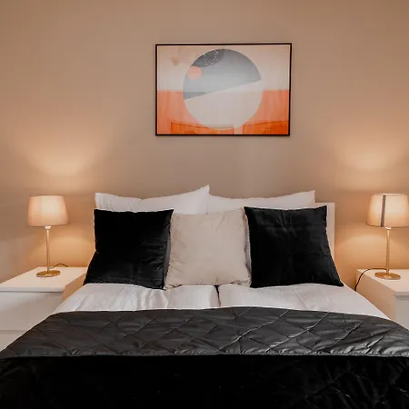 אכסניה Waterlane Island Hostel&apartments