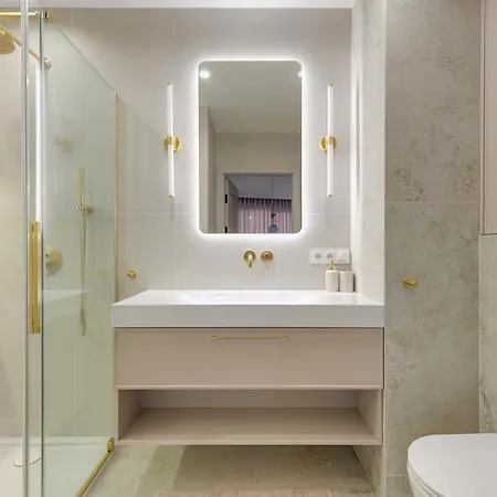 Waterlane Island Hostel&apartments 格但斯克