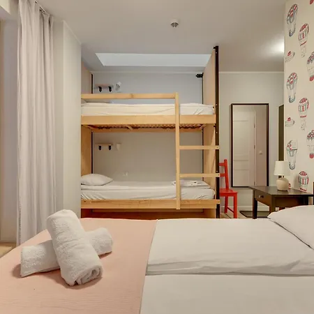 Waterlane Island Hostel&apartments *