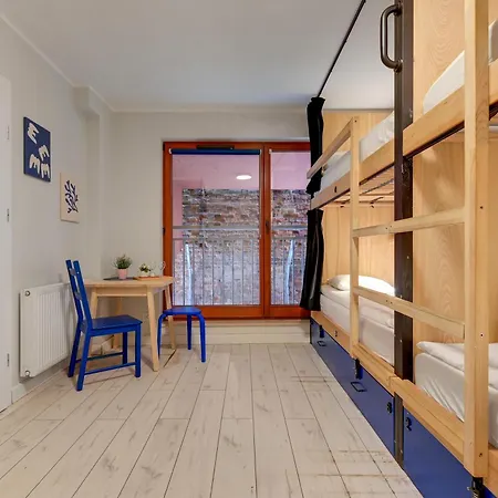 Waterlane Island Hostel&apartments * Gdansk