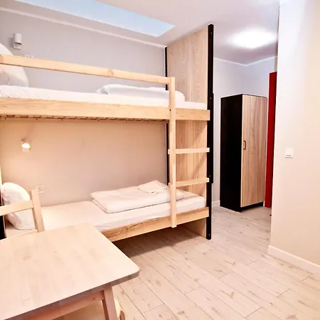 Waterlane Island Hostel&apartments Hostal