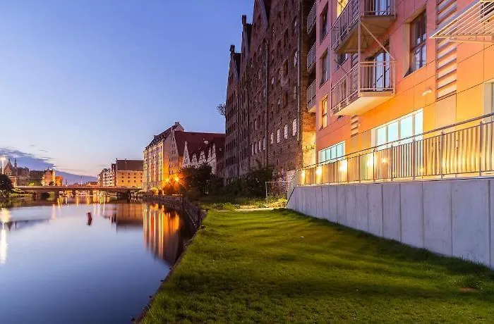 Waterlane Island Hostel&apartments