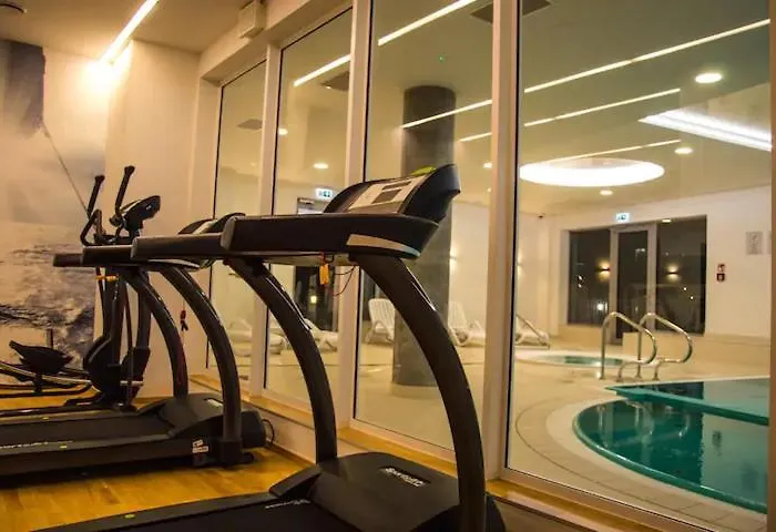 Waterlane Island Hostel&apartments * Гданьск